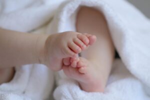 足の臭いを無香料で解消する方法は？